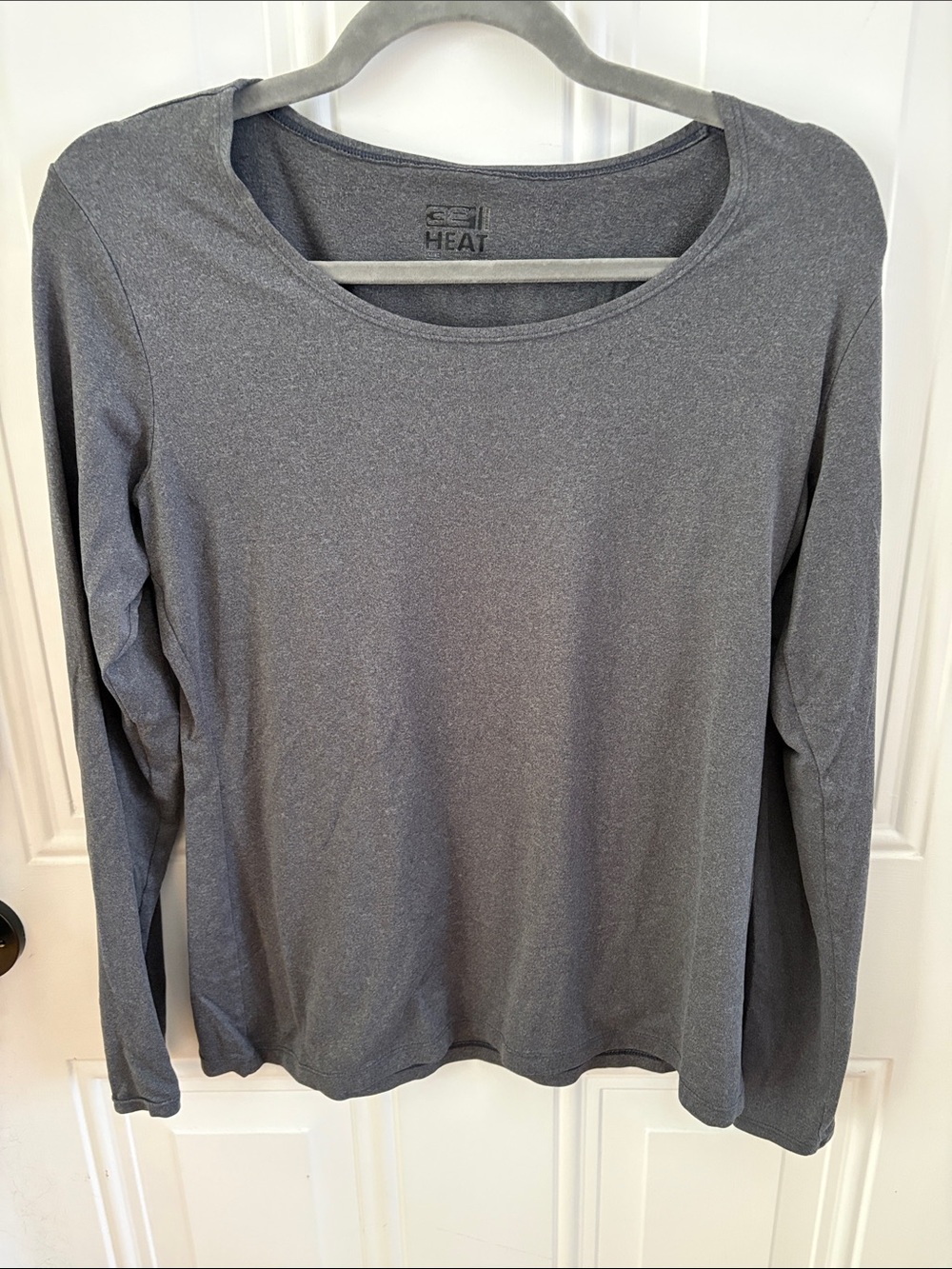 (5/$20) 32 Degrees Women's Long Sleeve Scoop Neck Top - Gray